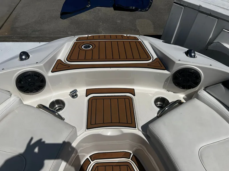 Slide: The Image of Sea Ray 260 Sundeck 2014 - 3