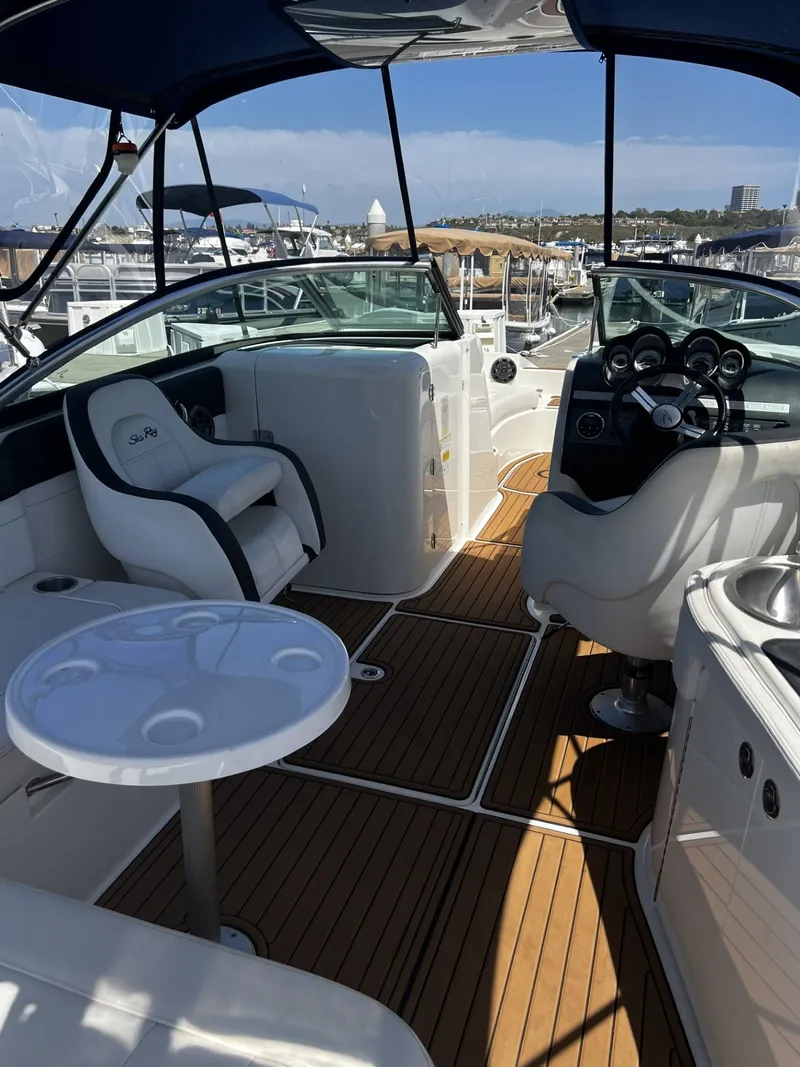 Slide: The Image of Sea Ray 260 Sundeck 2014 - 8