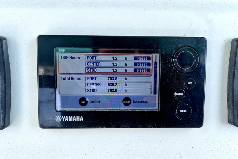 Slide: The Image of Yamaha display showing trip and total engine hours for Contender 35 LS, 2012 model. - 42