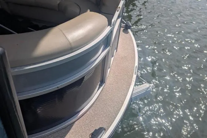 Slide: The Image of 2012 Harris FloteBote 230 Grand Mariner SEL pontoon boat on water. - 12