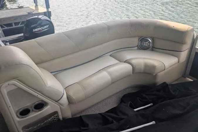 Slide: The Image of Luxurious seating on a 2012 Harris FloteBote 230 Grand Mariner SEL pontoon boat. - 9