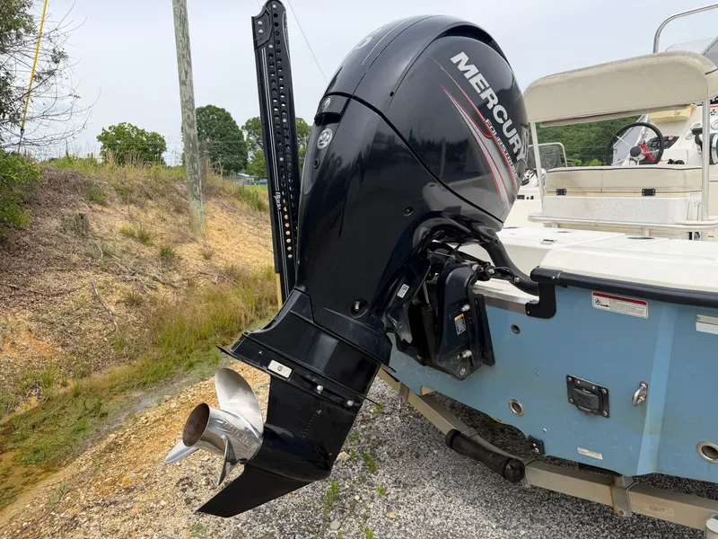 Slide: The Image of 2017 Mako Skiff 19 CPX with Mercury outboard motor. - 20