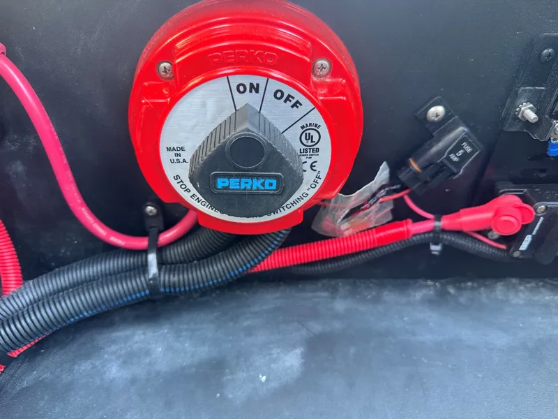 Slide: The Image of Perko battery switch in a 2023 Heyday WTSurf boat. - 32