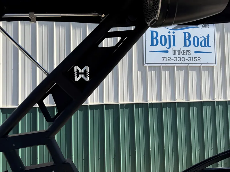 Slide: The Image of Heyday WTSurf 2023 boat at Boji Boat Brokers. - 42