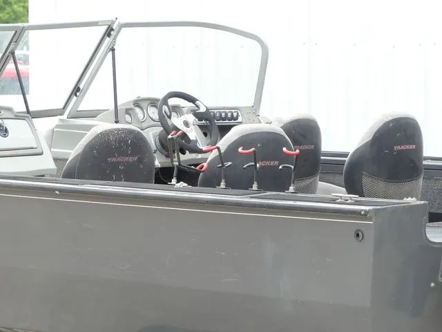 Slide: The Image of Tracker Targa V-18 WT 2016 - 10