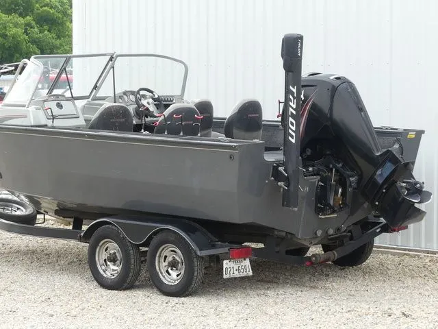 Slide: The Image of Tracker Targa V-18 WT 2016 - 11