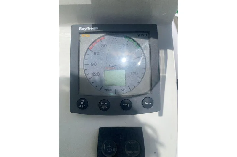 Slide: The Image of Raytheon wind instrument on 2002 Beneteau Oceanis Clipper 361 sailboat dashboard. - 22