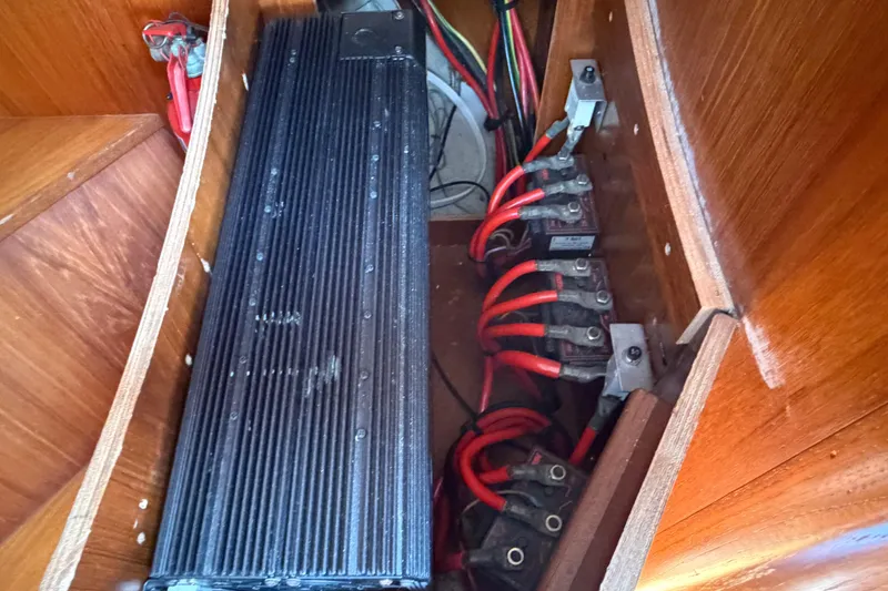 Slide: The Image of Electrical system of a 1998 Jeanneau Sun Odyssey 45.2 sailboat, featuring wiring and components. - 80