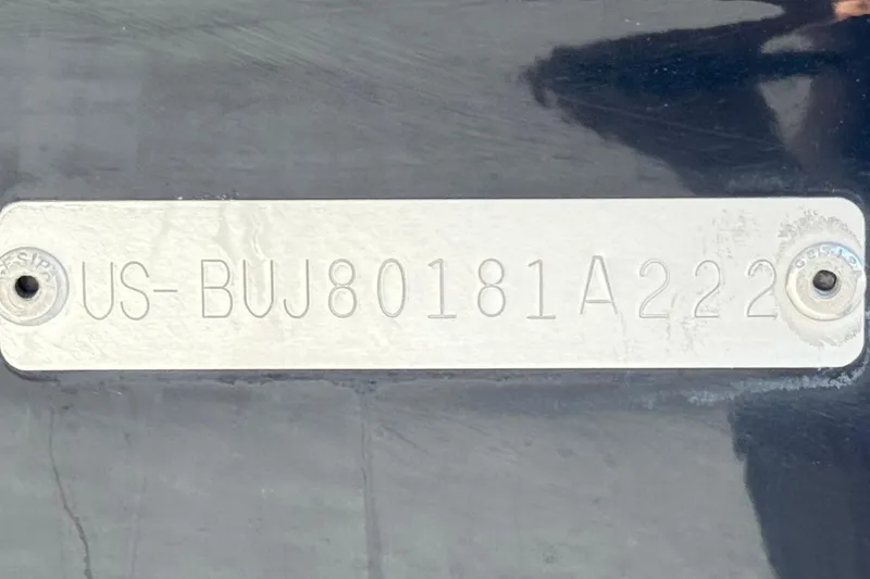 Slide: The Image of Hull identification number on a 2022 Tahoe 210 Si Limited boat. - 30