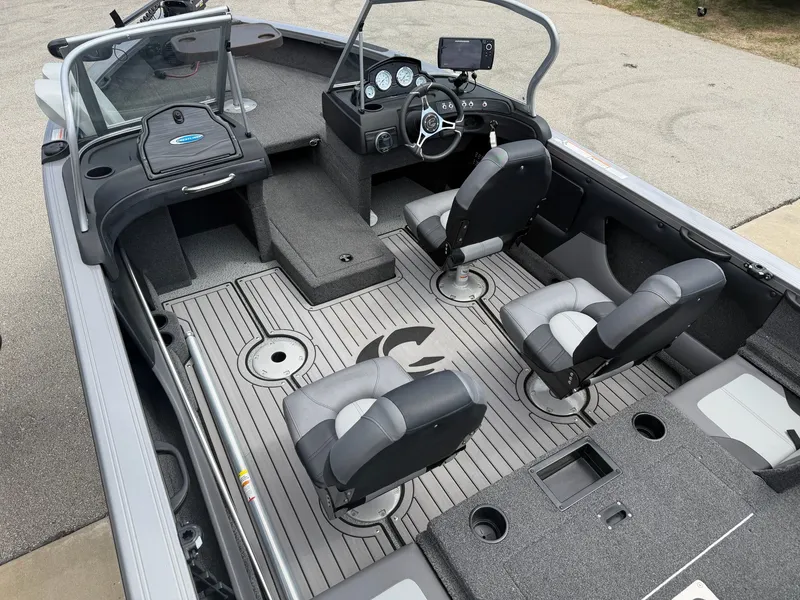 Slide: The Image of Interior of 2021 Crestliner 1750 Super Hawk with four seats. - 7