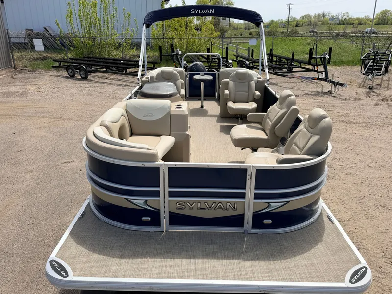 Slide: The Image of Sylvan Mirage 8524 LE & 150HP Mercury 4Stroke - $29,995 2016 - 10