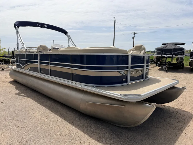 Slide: The Image of Sylvan Mirage 8524 LE & 150HP Mercury 4Stroke - $29,995 2016 - 55