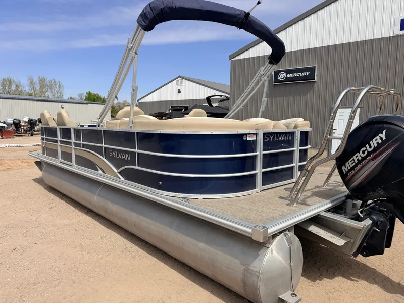 Slide: The Image of Sylvan Mirage 8524 LE & 150HP Mercury 4Stroke - $29,995 2016 - 60