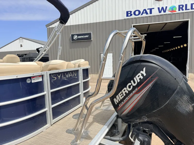 Slide: The Image of Sylvan Mirage 8524 LE & 150HP Mercury 4Stroke - $29,995 2016 - 65