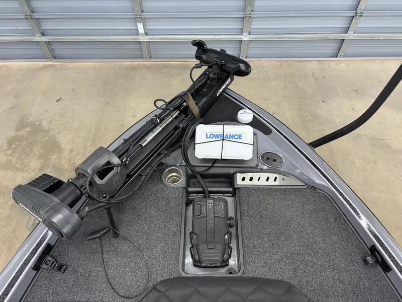 Slide: The Image of 2022 Triton 18 TrX boat with Lowrance fish finder. - 16