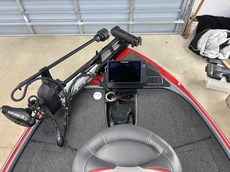 Slide: The Image of 2023 Nitro Z18 Pro boat console with electronics and controls. - 12