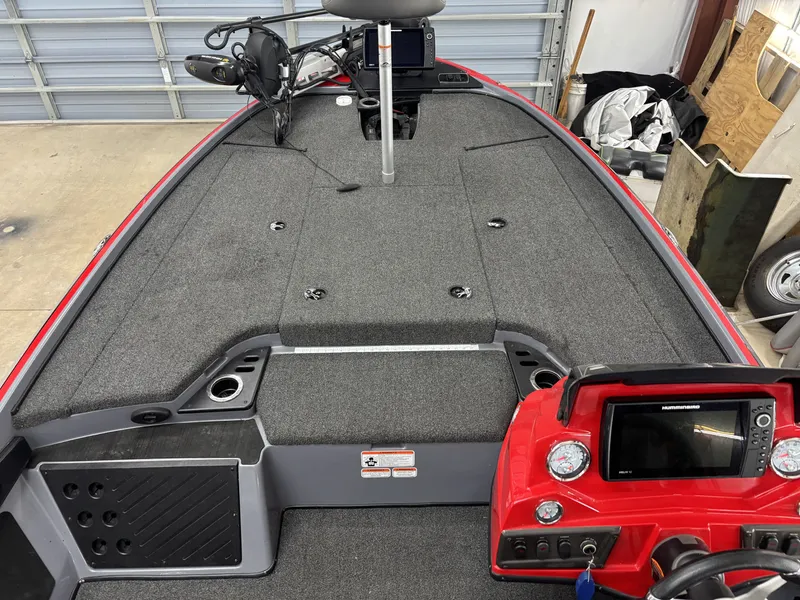 Slide: The Image of Interior view of 2023 Nitro Z18 Pro boat with control console. - 13