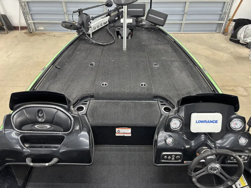 Slide: The Image of Interior view of a 2017 Nitro Z19 Pro boat with control console. - 8