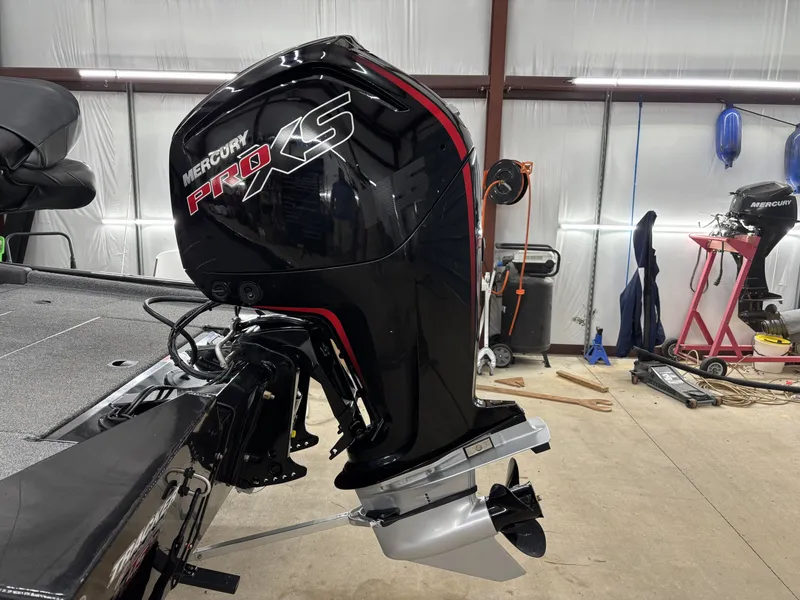 Slide: The Image of 2023 Tracker 190TX TE with Mercury Pro XS outboard motor. - 4