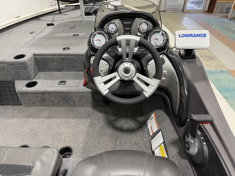 Slide: The Image of Tracker Pro Team 195 TXW 2019 - 14
