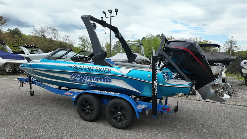 Slide: The Image of 2025 Flightcraft Pro Slalom Skier boat on trailer. - 4