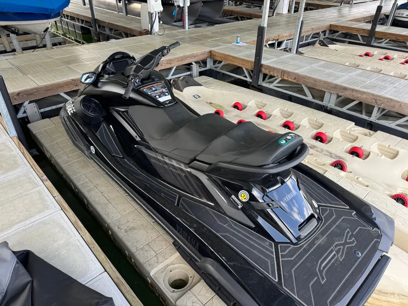 Slide: The Image of Yamaha FX CRUSIER SVHO 2025 - 15