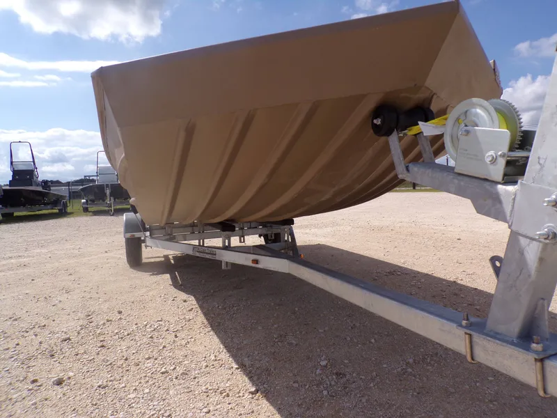 Slide: The Image of Weldcraft 1850 MUVDD SP DLX CC FO boat on trailer, 2026 model. - 5