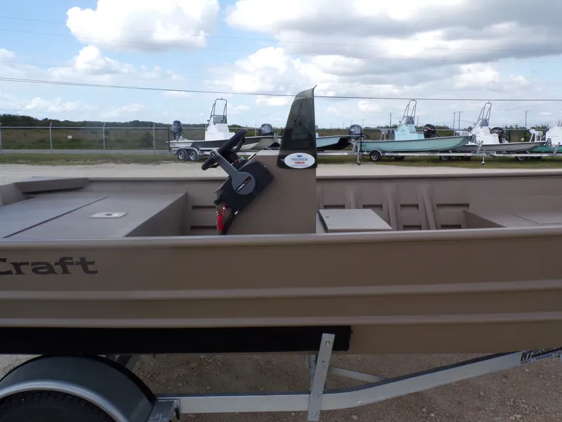 Slide: The Image of Weldcraft 1850 MUVDD SP DLX CC FO boat, 2026 model, on trailer. - 8