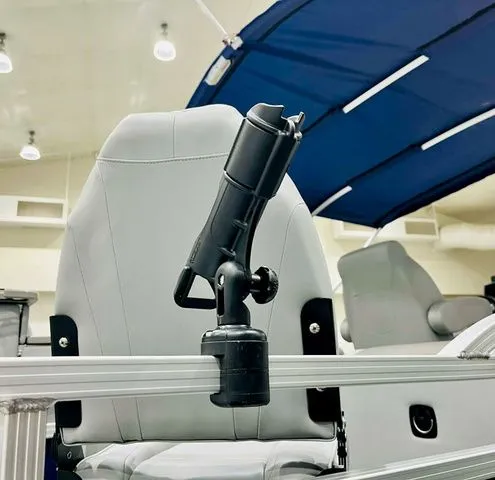 Slide: The Image of Landau Alure 21 Center Console 2026 - 13
