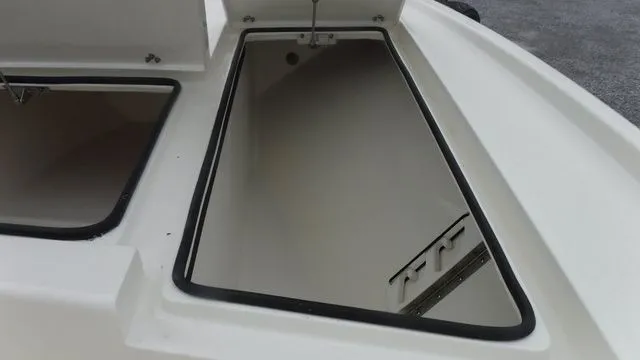 Slide: The Image of Pathfinder 2500 Hybrid 2026 - 11