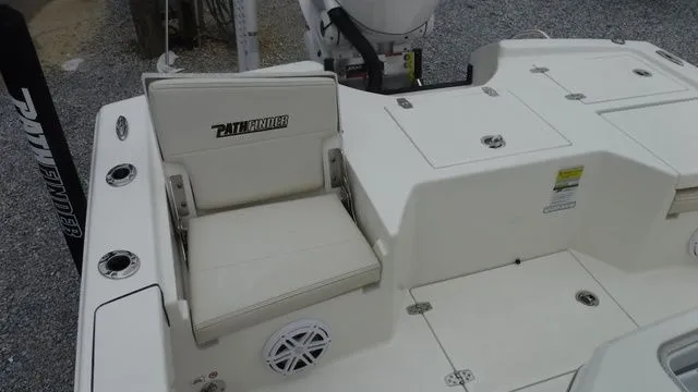 Slide: The Image of Pathfinder 2500 Hybrid 2026 - 20