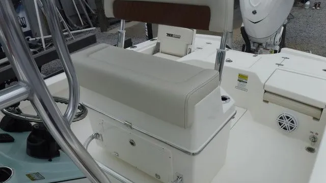 Slide: The Image of Pathfinder 2500 Hybrid 2026 - 23