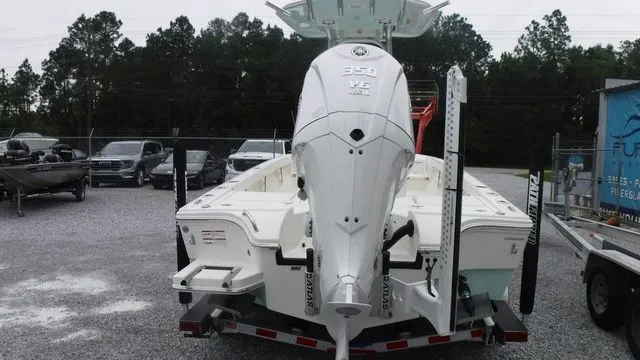 Slide: The Image of Pathfinder 2500 Hybrid 2026 - 4