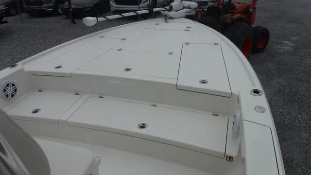 Slide: The Image of Pathfinder 2500 Hybrid 2026 - 9