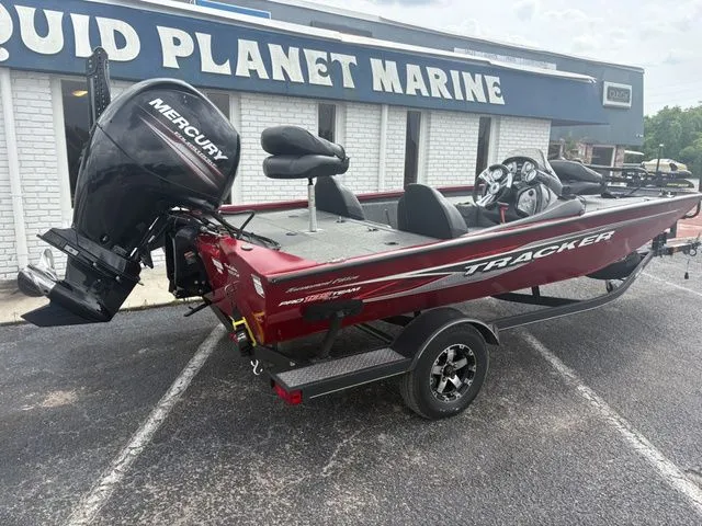 Slide: The Image of Tracker Pro Team 195 TXW 2019 - 3