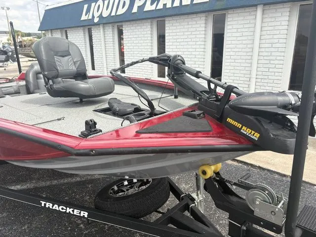 Slide: The Image of Tracker Pro Team 195 TXW 2019 - 6