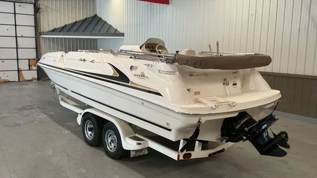 Slide: The Image of Sea Ray 240 Sundeck 1997 - 3