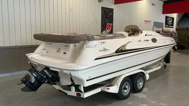 Slide: The Image of Sea Ray 240 Sundeck 1997 - 5