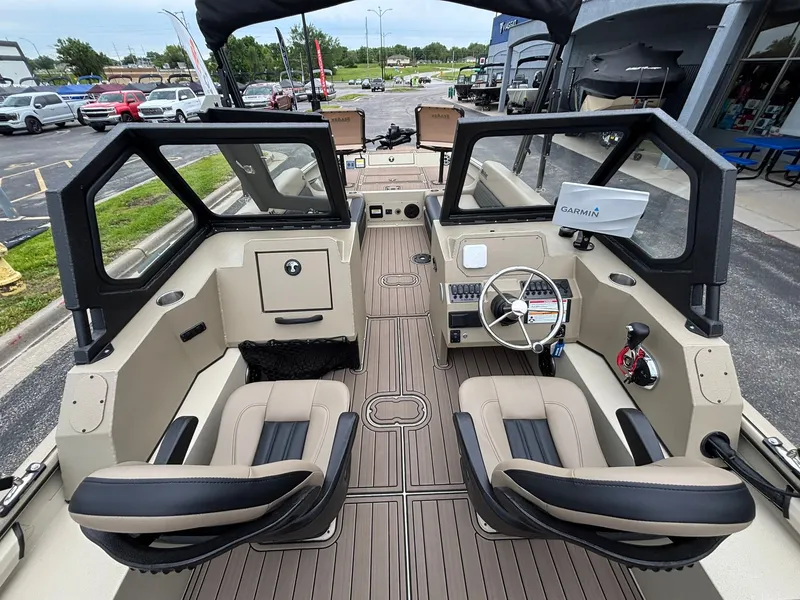 Slide: The Image of Interior of 2026 SeaArk Easy Cat with modern features. - 23