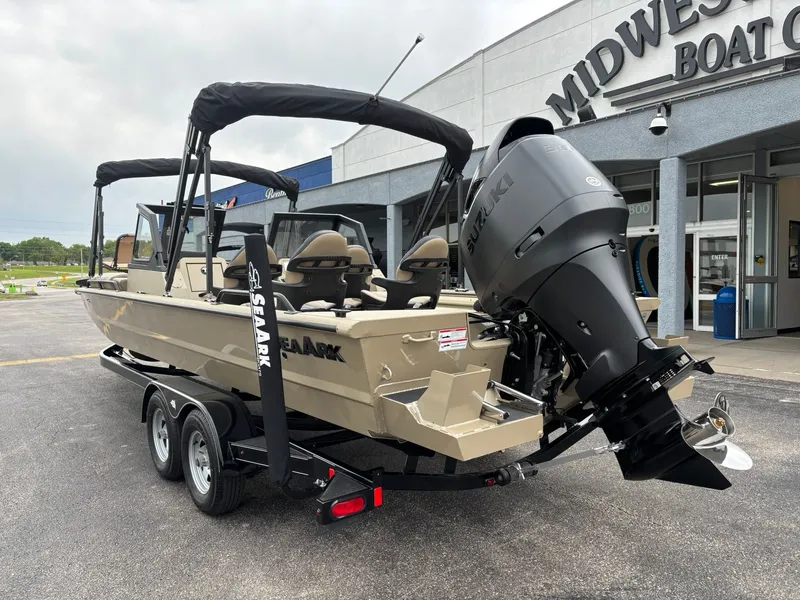 Slide: The Image of 2026 SeaArk Easy Cat boat at Midwest Boat Center. - 7