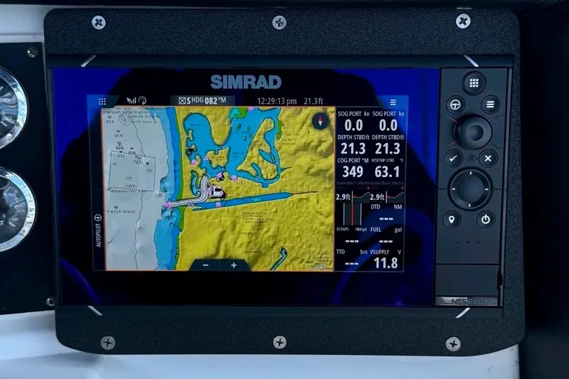 Slide: The Image of Skipjack 300 Flybridge 2011 - 50