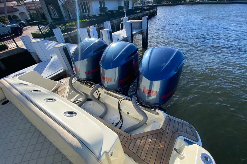 Slide: The Image of Transom Swim Platform - 2