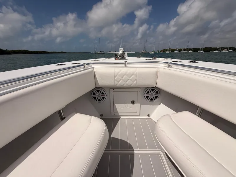 Slide: The Image of Interior view of a 2001 Contender 27 Tournament boat. - 10