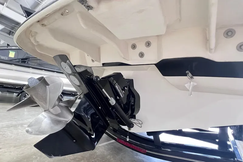 Slide: The Image of 2007 Monterey 248LS Montura Bowrider stern with propeller and outdrive detail. - 35