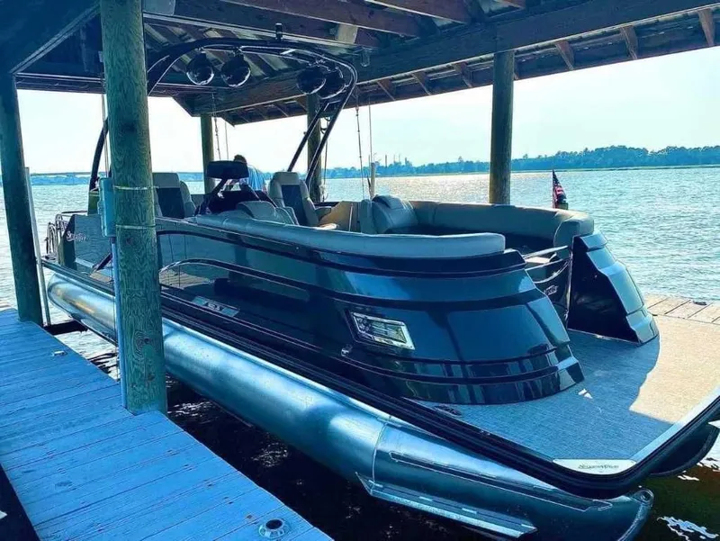 Slide: The Image of Silver Wave 2610 JS Tritoon 2021 - 4