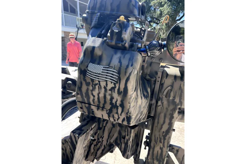 Slide: The Image of Camouflage-patterned engine of 2026 Excel 1854 Shallow Water F4 Pro Hull boat. - 10