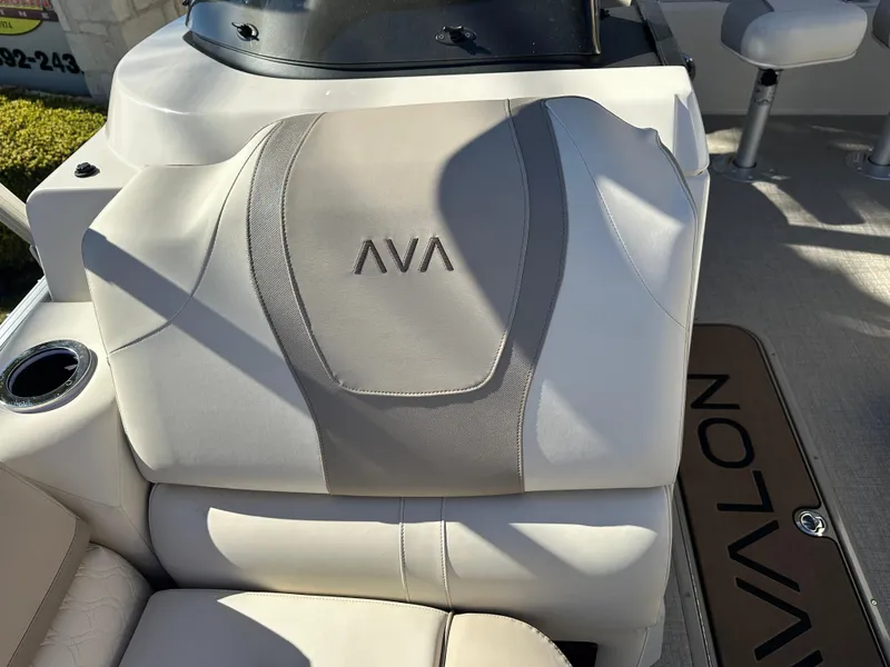 Slide: The Image of Avalon Catalina Cruise Funship - 27' 2025 - 38