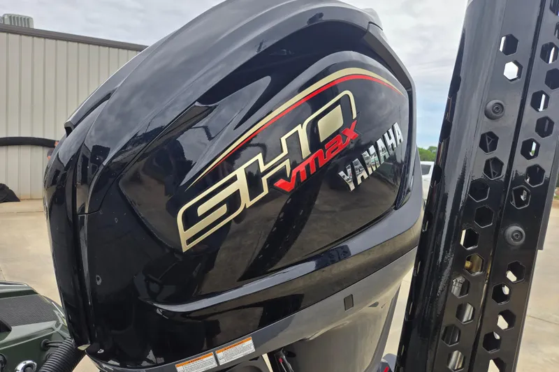 Slide: The Image of Yamaha SHO VMAX engine on 2026 Phoenix 921 Elite X boat, showcasing sleek design. - 16