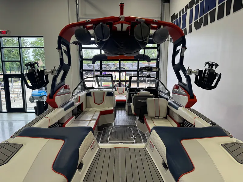 Slide: The Image of Interior view of a 2019 Nautique Super Air Nautique G25 boat. - 11