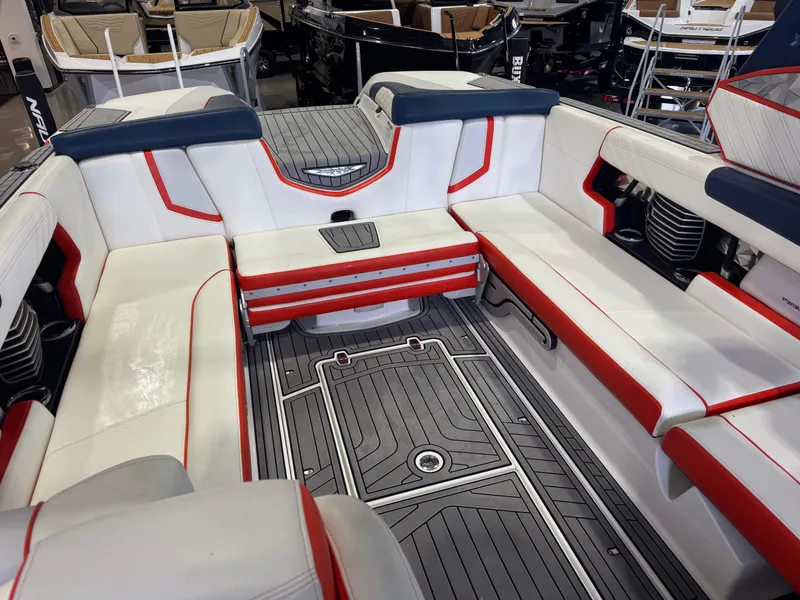 Slide: The Image of Interior of 2019 Nautique Super Air Nautique G25 boat. - 17
